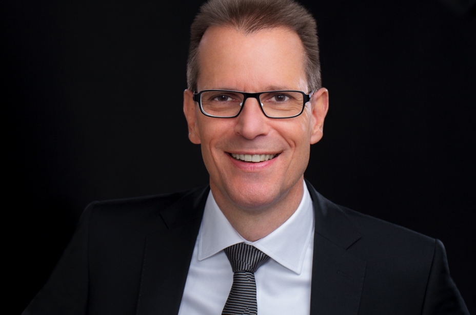 0430 Rekular Carsten Strenger 260430