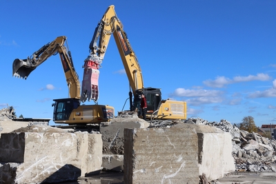 0116 Zeppelin Cat Abbruch Hafner Bild1