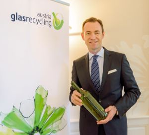05 22 Austria Glas Recycling groß