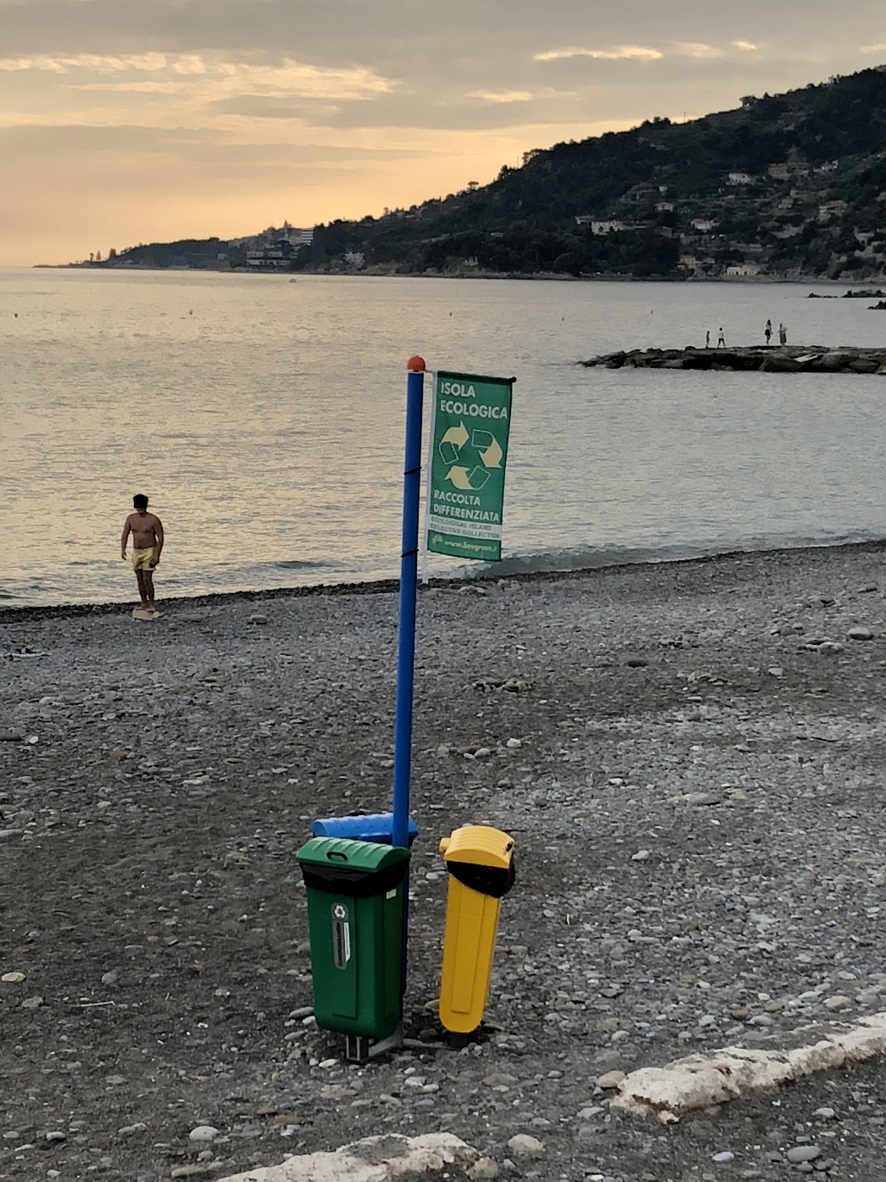 Recycling Insel pix