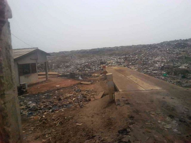 05 09 togoprojekt 2Bild Müllansammlung 1 Freigabe Sanvi