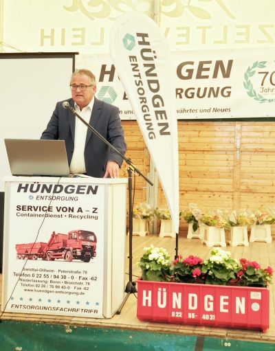 10 15 Herr Rehbock
